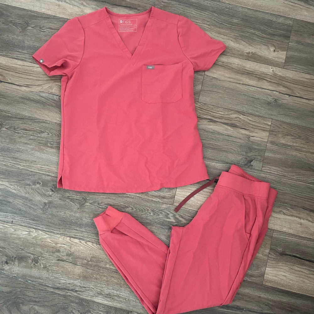 Figs Coral Pink Track Pants & V-Neck Top Set